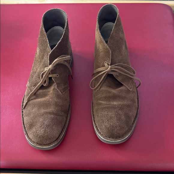 Men’s Clarks Suede Desert Boots. Size US 11.5 / UK 10. Like new condition. - Picture 3 of 7